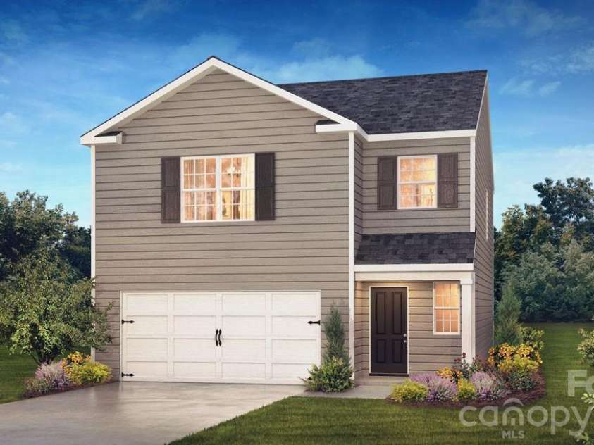 2082 10th Street, Hickory, NC 28602.  MLS# CAR4358884, YatesRealty ID 4613. 