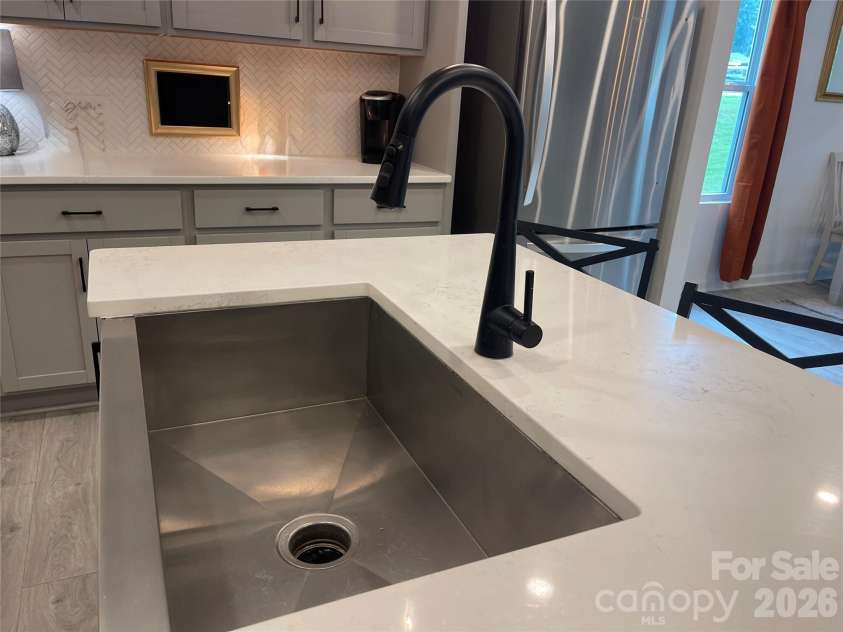 11009 Pagebrook Lane, Charlotte, NC 28214.  MLS# CAR4414529, YatesRealty ID 46130. 
