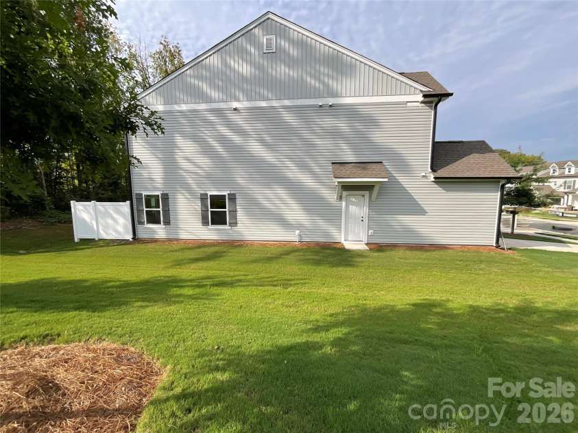 11009 Pagebrook Lane, Charlotte, NC 28214.  MLS# CAR4414529, YatesRealty ID 46130. 