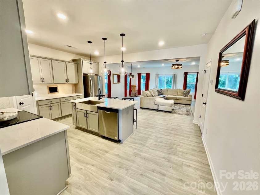11009 Pagebrook Lane, Charlotte, NC 28214.  MLS# CAR4414529, YatesRealty ID 46130. 