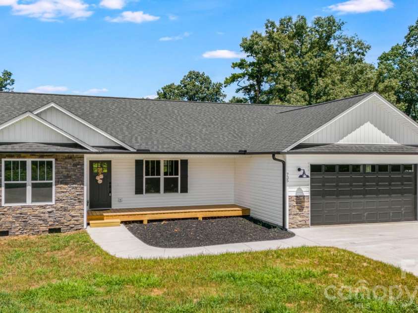 735 Jupiter Road, Weaverville, NC 28787.  MLS# CAR4410914, YatesRealty ID 46131. 735 Jupiter Rd