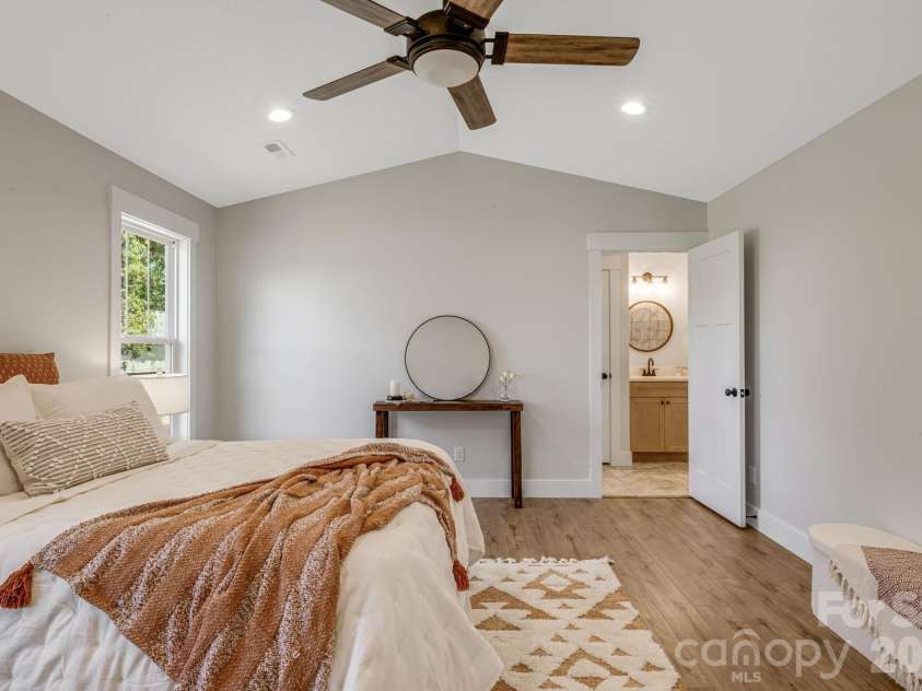 735 Jupiter Road, Weaverville, NC 28787.  MLS# CAR4410914, YatesRealty ID 46131. Primary Suite