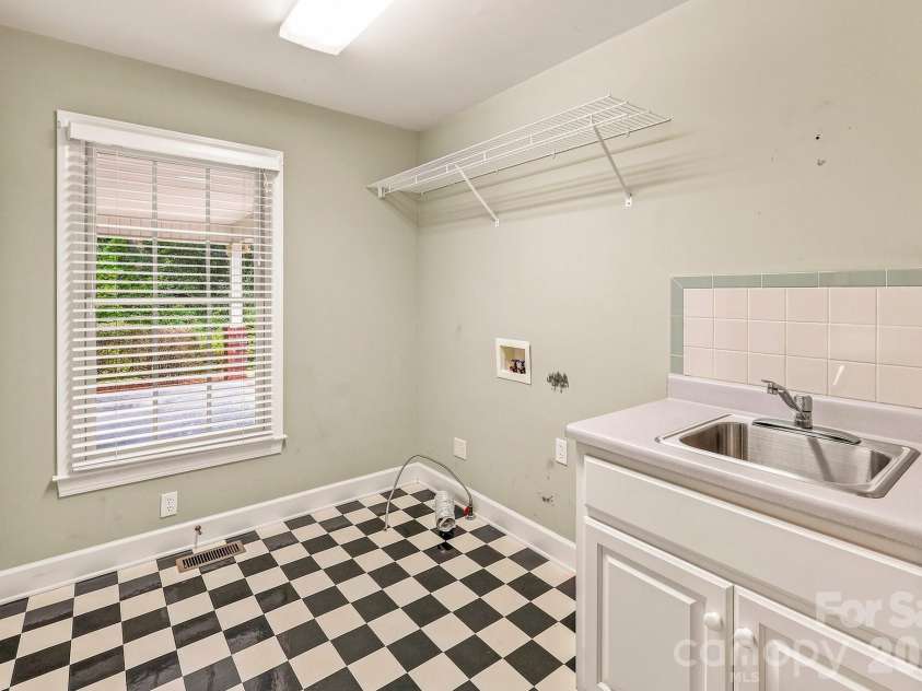 2594 Painters Gap Road, Union Mills, NC 28167.  MLS# CAR4417121, YatesRealty ID 46132. 