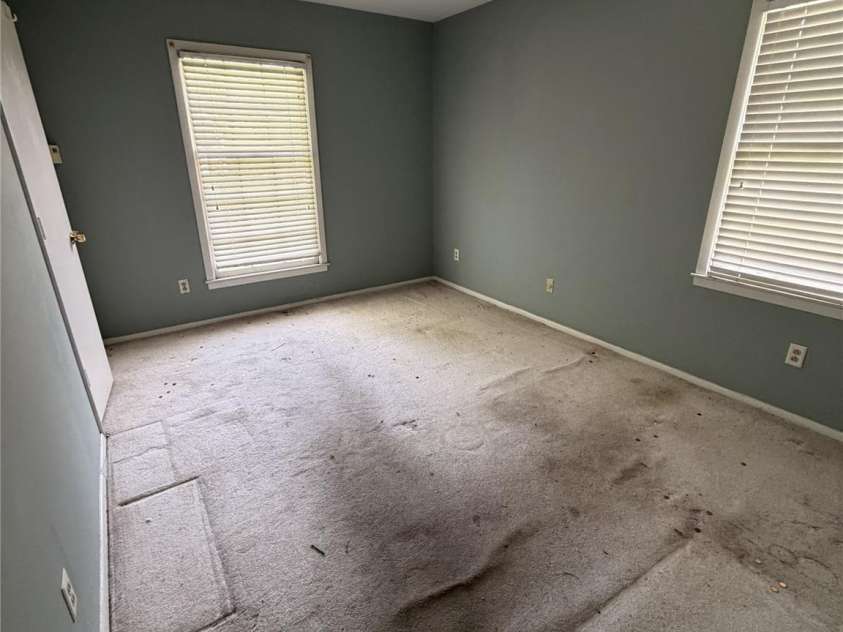 6625 Woodfield Drive, Charlotte, NC 28215.  MLS# CAR4417217, YatesRealty ID 46133. 