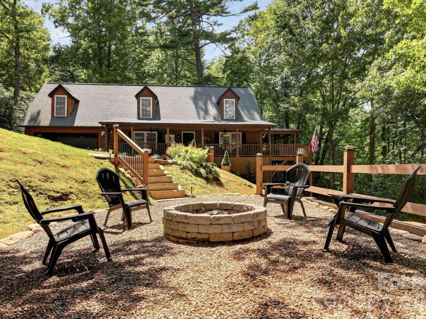 130 Cherokee Circle, Lake Toxaway, NC 28747.  MLS# CAR4415976, YatesRealty ID 46134. Front firepit
