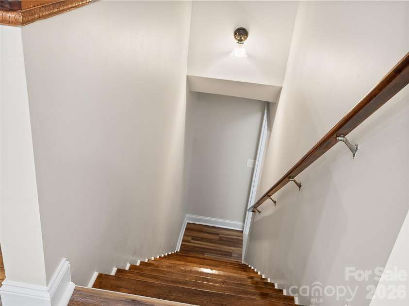 11 Tahchee Trail, Fletcher, NC 28732.  MLS# CAR4415640, YatesRealty ID 46135. 