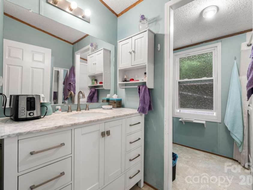 6200 Tallent Hollar Road, Morganton, NC 28655.  MLS# CAR4416937, YatesRealty ID 46137. 