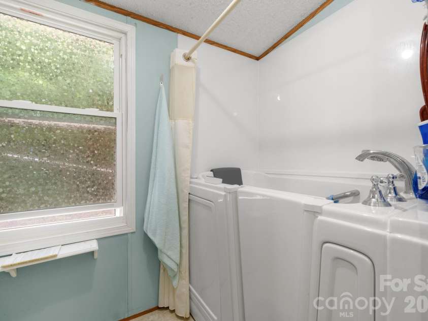 6200 Tallent Hollar Road, Morganton, NC 28655.  MLS# CAR4416937, YatesRealty ID 46137. 
