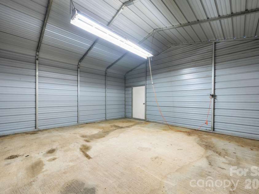 6200 Tallent Hollar Road, Morganton, NC 28655.  MLS# CAR4416937, YatesRealty ID 46137. 