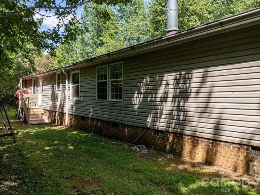 6200 Tallent Hollar Road, Morganton, NC 28655.  MLS# CAR4416937, YatesRealty ID 46137. 