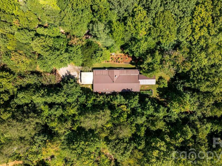 6200 Tallent Hollar Road, Morganton, NC 28655.  MLS# CAR4416937, YatesRealty ID 46137. 