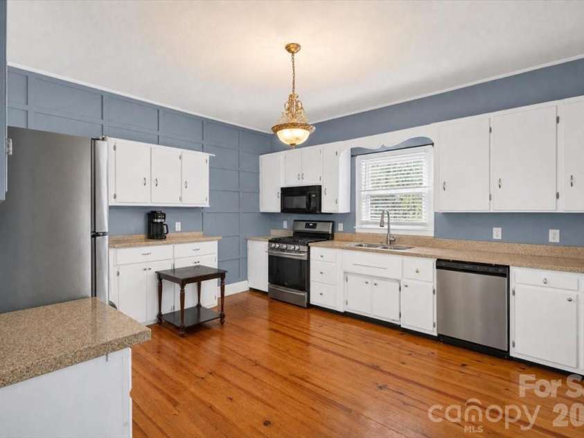 619 Mountain Street, Cherryville, NC 28021.  MLS# CAR4416995, YatesRealty ID 46139. 