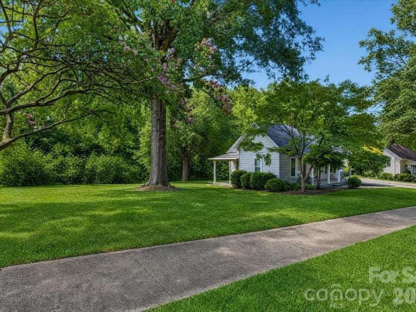 619 Mountain Street, Cherryville, NC 28021.  MLS# CAR4416995, YatesRealty ID 46139. 