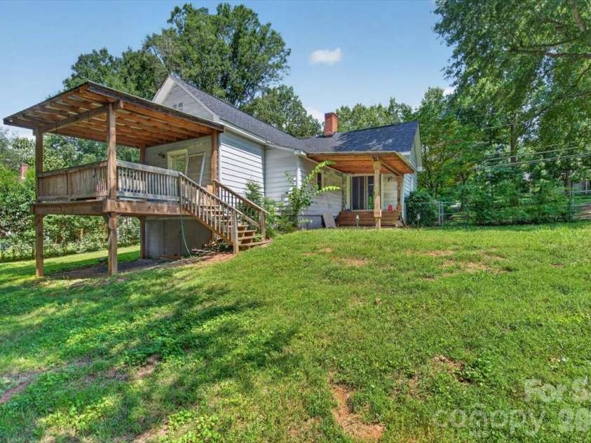 619 Mountain Street, Cherryville, NC 28021.  MLS# CAR4416995, YatesRealty ID 46139. 