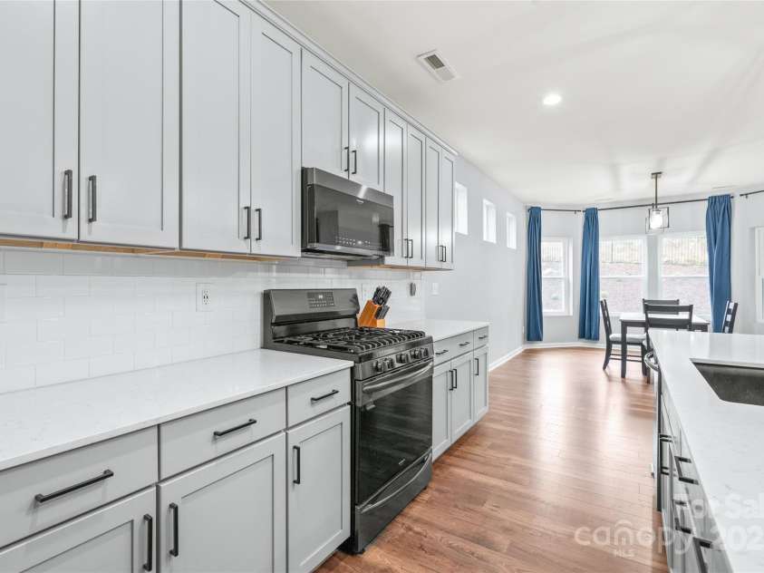 7662 Tanglewood Way, Denver, NC 28037.  MLS# CAR4242608, YatesRealty ID 4614. 