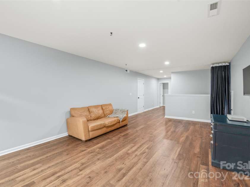 7662 Tanglewood Way, Denver, NC 28037.  MLS# CAR4242608, YatesRealty ID 4614. 