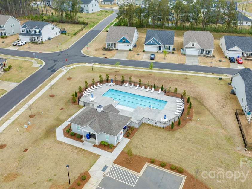 7662 Tanglewood Way, Denver, NC 28037.  MLS# CAR4242608, YatesRealty ID 4614. 