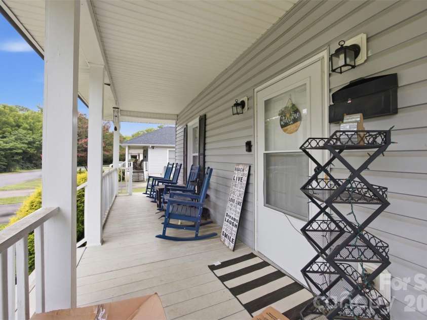 2412 Jackson Street, Belmont, NC 28012.  MLS# CAR4406899, YatesRealty ID 46140. 