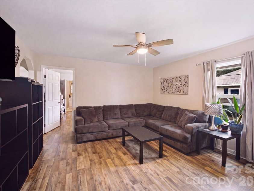 2412 Jackson Street, Belmont, NC 28012.  MLS# CAR4406899, YatesRealty ID 46140. 