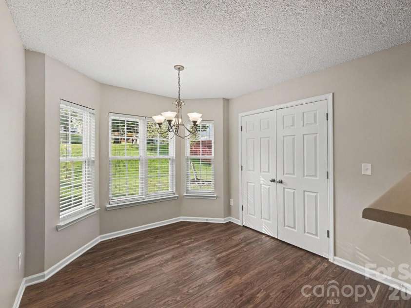 11008 Padderborn Court, Charlotte, NC 28215.  MLS# CAR4416309, YatesRealty ID 46141. 