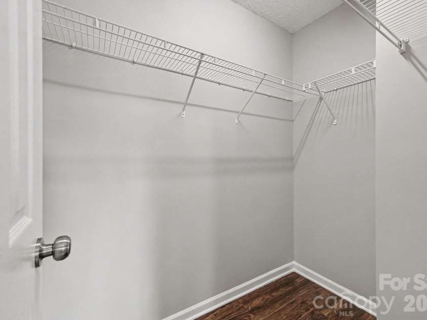 11008 Padderborn Court, Charlotte, NC 28215.  MLS# CAR4416309, YatesRealty ID 46141. 