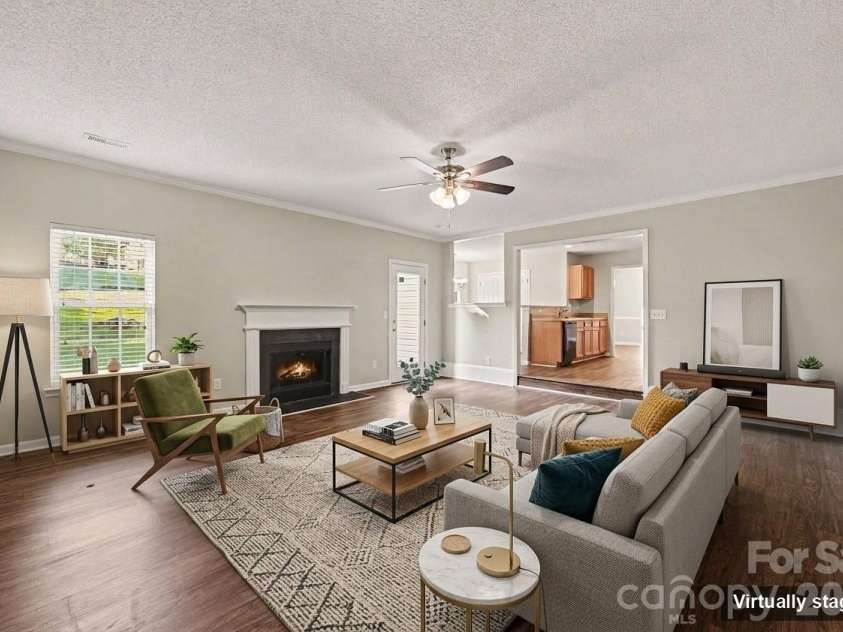 11008 Padderborn Court, Charlotte, NC 28215.  MLS# CAR4416309, YatesRealty ID 46141. Virtually Staged
