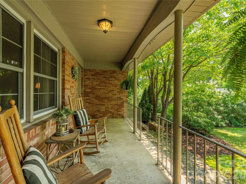 102 Azalea Drive, Waynesville, NC 28786.  MLS# CAR4416680, YatesRealty ID 46142. 