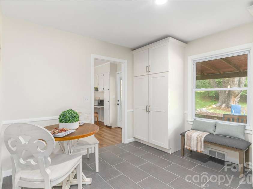 102 Azalea Drive, Waynesville, NC 28786.  MLS# CAR4416680, YatesRealty ID 46142. 