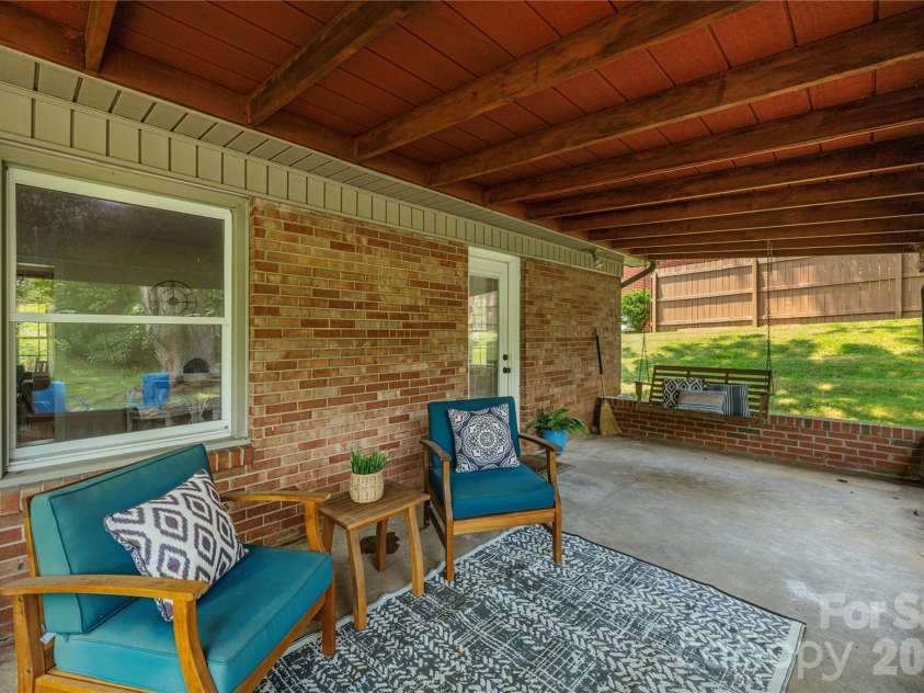 102 Azalea Drive, Waynesville, NC 28786.  MLS# CAR4416680, YatesRealty ID 46142. 