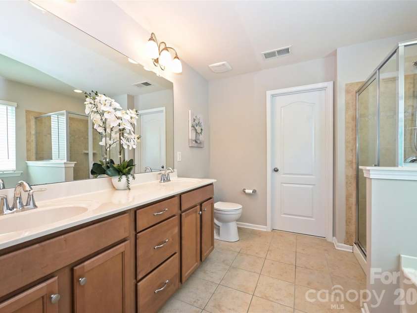 6211 Kilchurn Drive, Indian Land, SC 29707.  MLS# CAR4414817, YatesRealty ID 46145. 