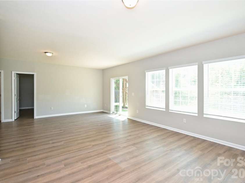 6211 Kilchurn Drive, Indian Land, SC 29707.  MLS# CAR4414817, YatesRealty ID 46145. 