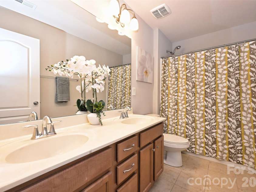6211 Kilchurn Drive, Indian Land, SC 29707.  MLS# CAR4414817, YatesRealty ID 46145. 