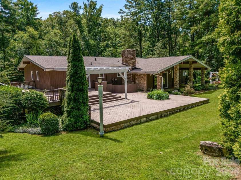 175 Robinhood Road, Asheville, NC 28804.  MLS# CAR4416843, YatesRealty ID 46146. 