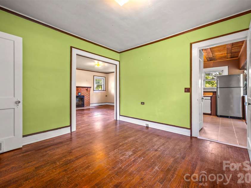 375 King Street, East Flat Rock, NC 28726.  MLS# CAR4417012, YatesRealty ID 46148. 