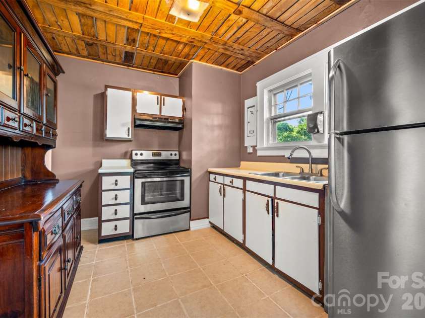 375 King Street, East Flat Rock, NC 28726.  MLS# CAR4417012, YatesRealty ID 46148. 