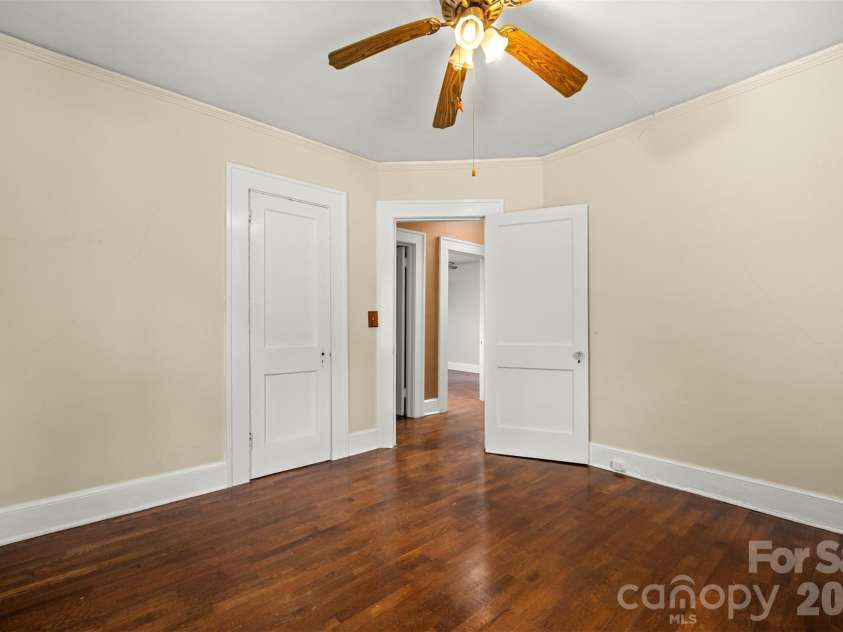 375 King Street, East Flat Rock, NC 28726.  MLS# CAR4417012, YatesRealty ID 46148. 