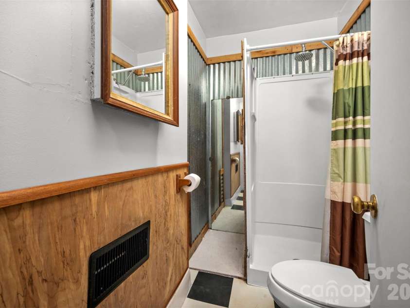 375 King Street, East Flat Rock, NC 28726.  MLS# CAR4417012, YatesRealty ID 46148. 