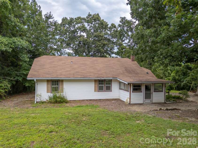375 King Street, East Flat Rock, NC 28726.  MLS# CAR4417012, YatesRealty ID 46148. 