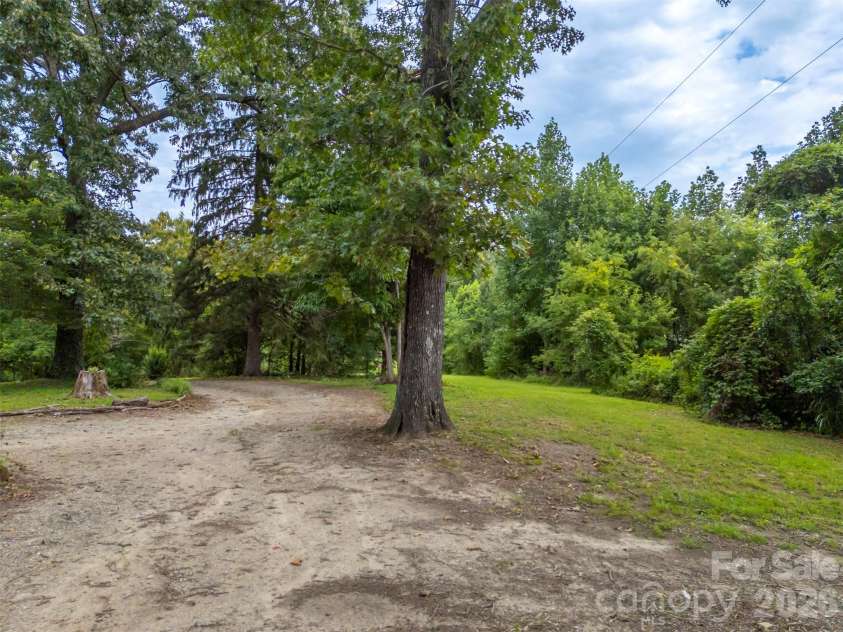 375 King Street, East Flat Rock, NC 28726.  MLS# CAR4417012, YatesRealty ID 46148. 