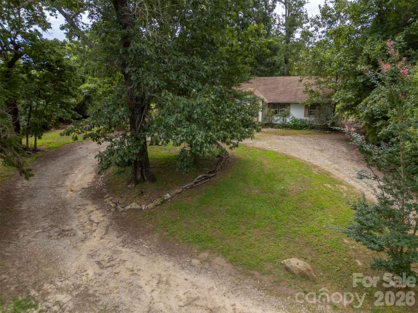 375 King Street, East Flat Rock, NC 28726.  MLS# CAR4417012, YatesRealty ID 46148. 