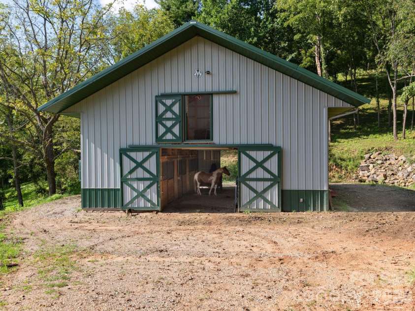 135 Potato Branch Road, Leicester, NC 28748.  MLS# CAR4415427, YatesRealty ID 46150. Morton Barn