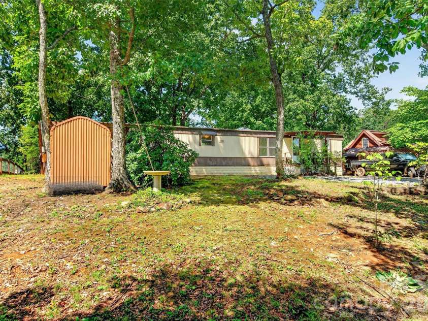 128 Pearson Circle, Lake Lure, NC 28746.  MLS# CAR4417256, YatesRealty ID 46151. 