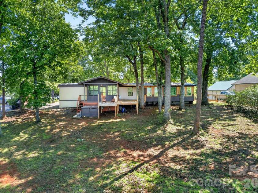 128 Pearson Circle, Lake Lure, NC 28746.  MLS# CAR4417256, YatesRealty ID 46151. 