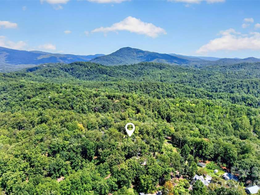 128 Pearson Circle, Lake Lure, NC 28746.  MLS# CAR4417256, YatesRealty ID 46151. 
