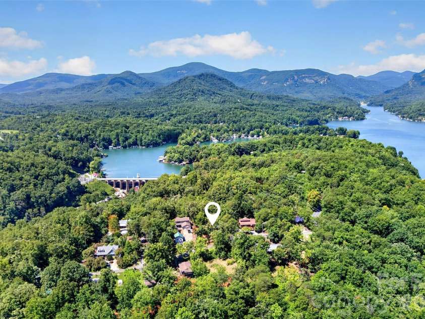 128 Pearson Circle, Lake Lure, NC 28746.  MLS# CAR4417256, YatesRealty ID 46151. Just minutes to the lake