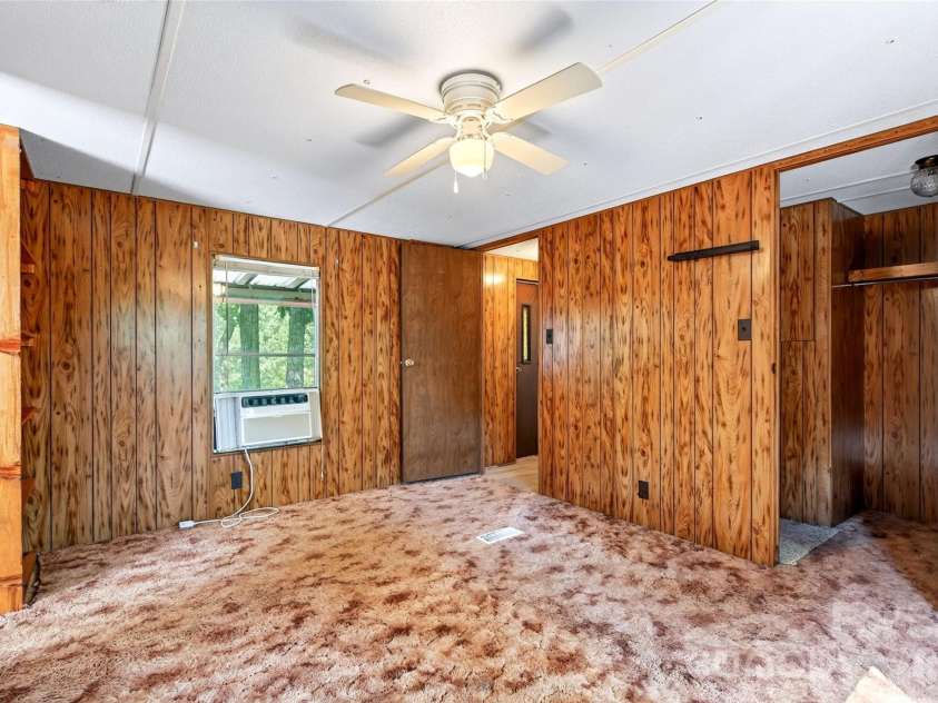 128 Pearson Circle, Lake Lure, NC 28746.  MLS# CAR4417256, YatesRealty ID 46151. Primary Suite
