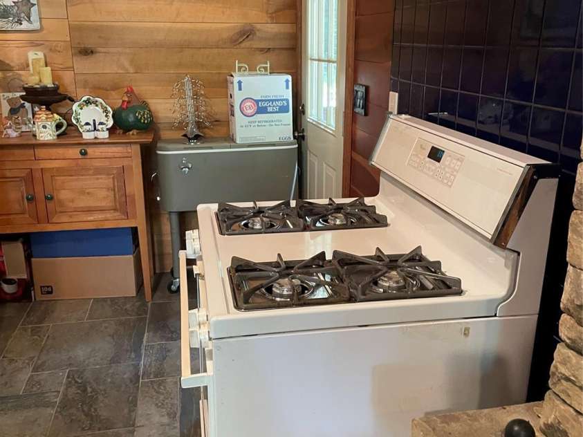 125 Tahala Trail, Cullowhee, NC 28723.  MLS# CAR4417260, YatesRealty ID 46152. 