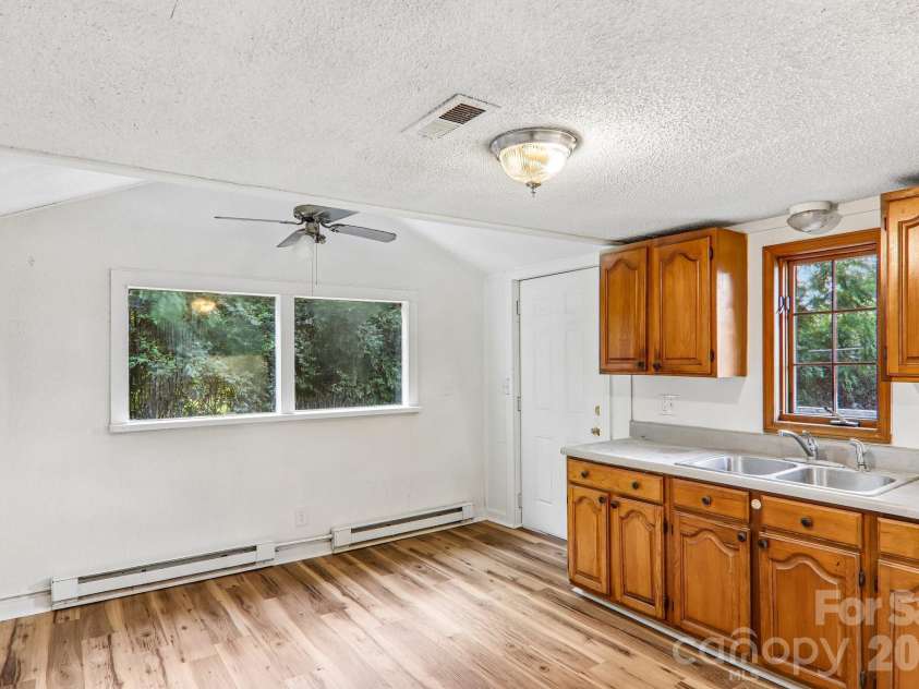 52 Clay Street, Waynesville, NC 28786.  MLS# CAR4417267, YatesRealty ID 46153. 