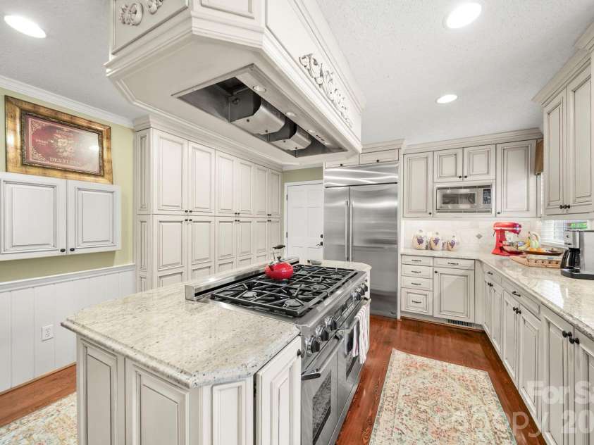 200 Keyhole Court, Cramerton, NC 28032.  MLS# CAR4416630, YatesRealty ID 46154. 