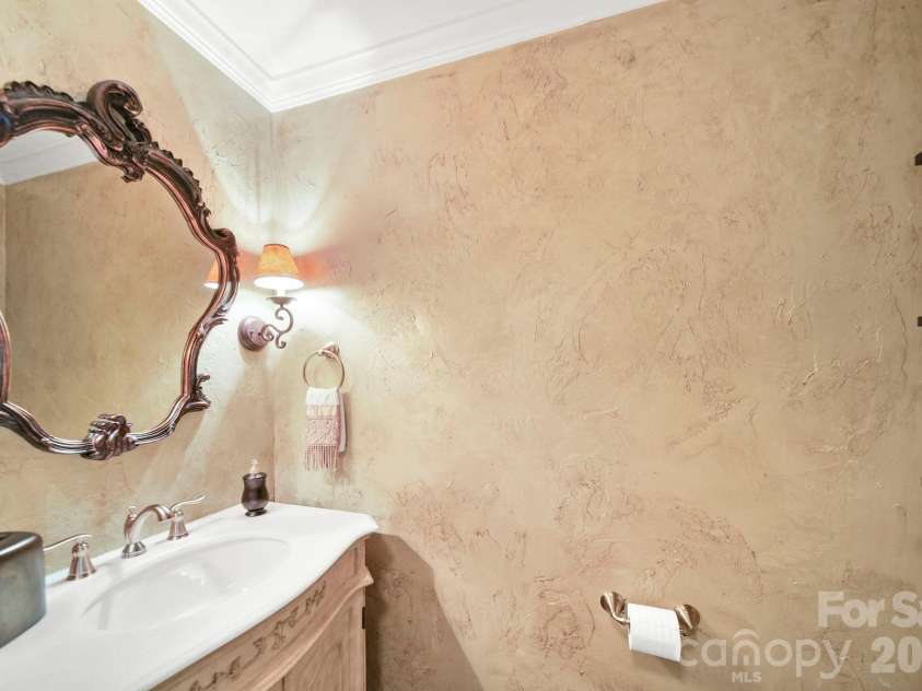 200 Keyhole Court, Cramerton, NC 28032.  MLS# CAR4416630, YatesRealty ID 46154. 